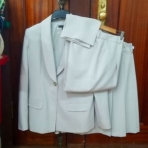 Gently used Brooks Bros 3 pc gorgeous dove grey suit